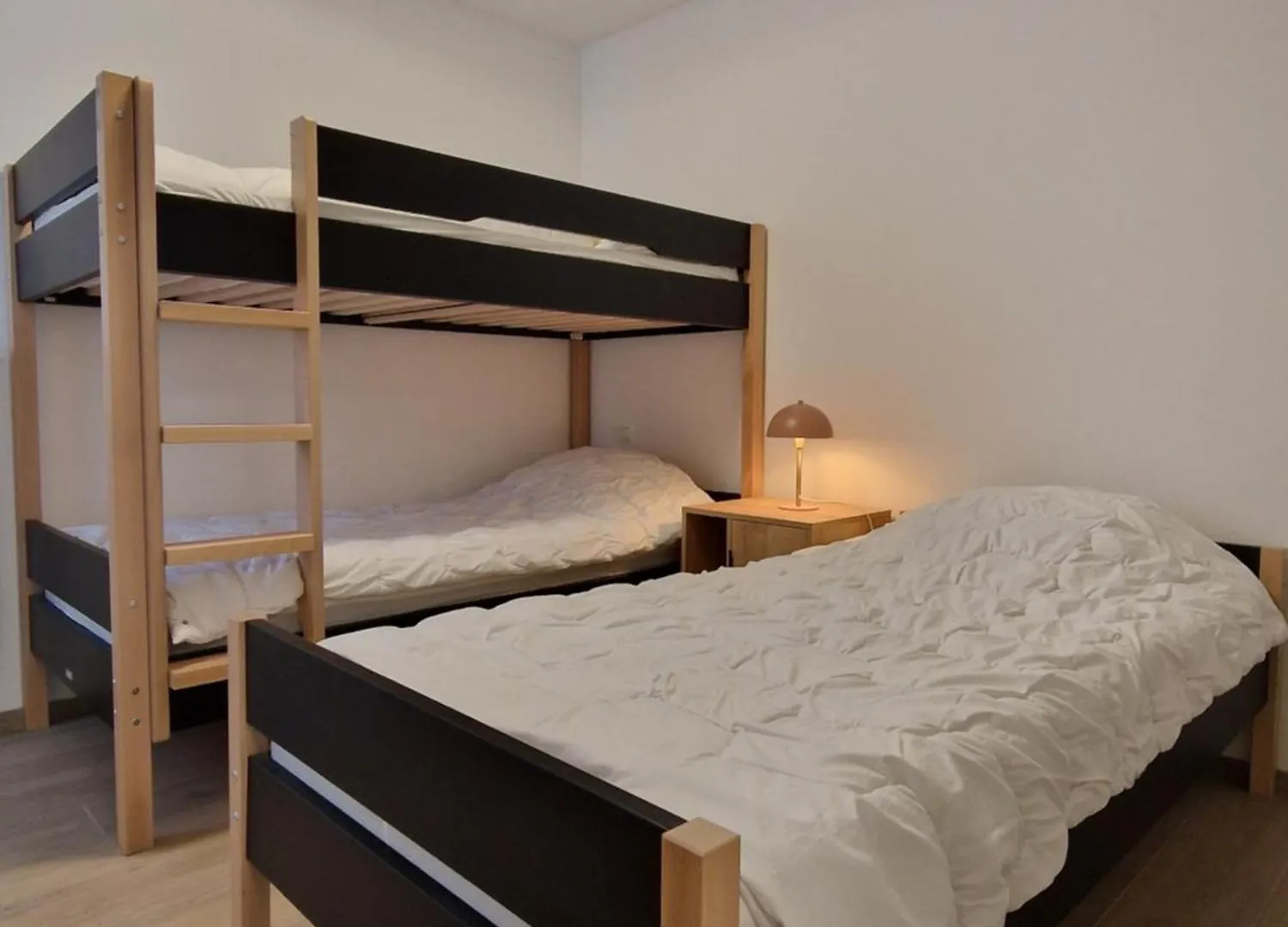 Allure Modern & Zonnig Appartement Met Balkon Middelkerke